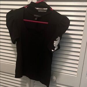 # 0645 + Women Black Short Sleeve Top W/ WHT Art.